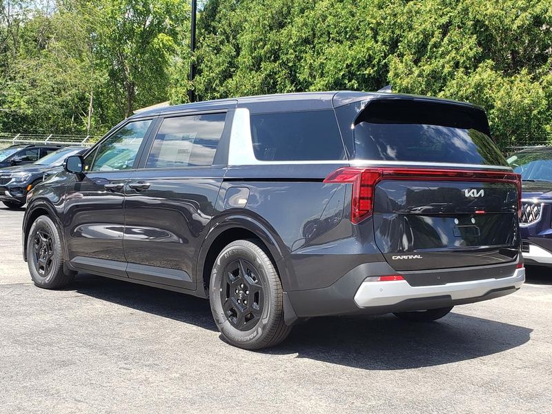 New 2026 Kia Carnival MPV Van