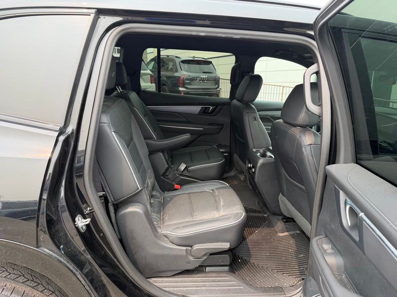 Used 2025 Buick Enclave SUV