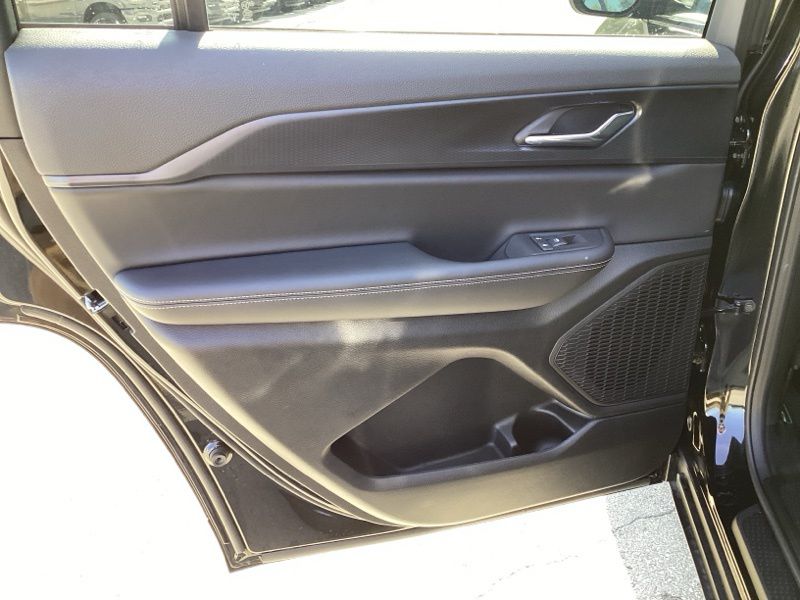 2025 Jeep Grand Cherokee L Laredo - Photo 20