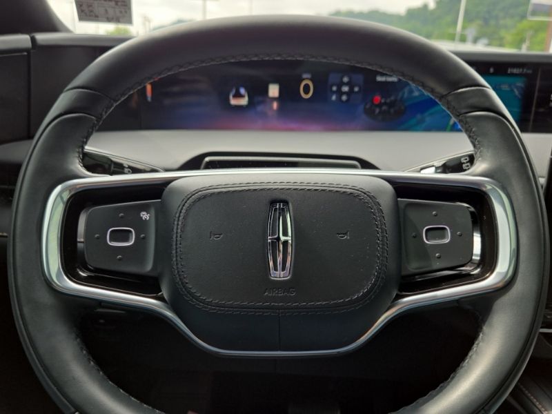 Used 2025 Lincoln Nautilus SUV
