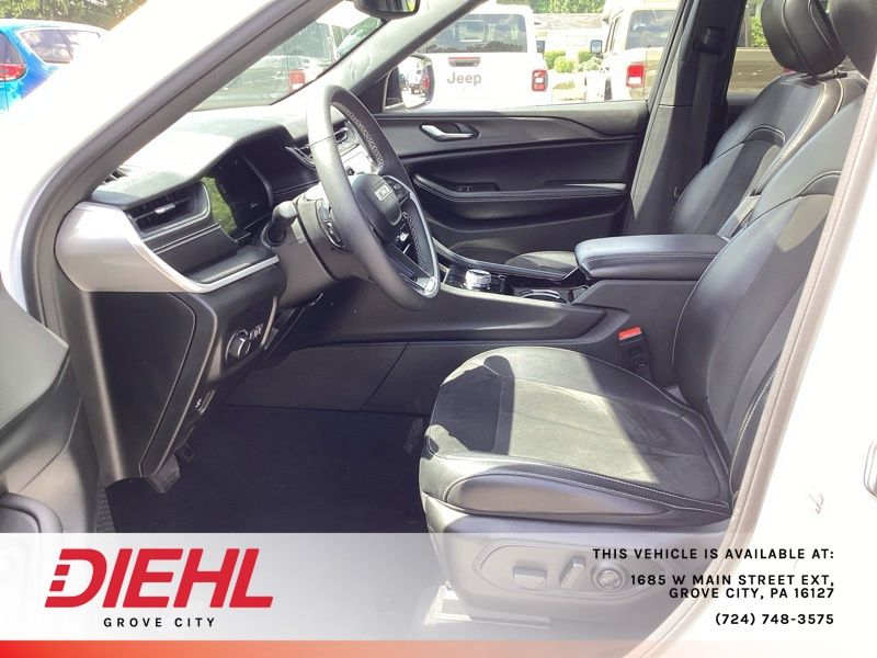 Used 2023 Jeep Grand Cherokee SUV