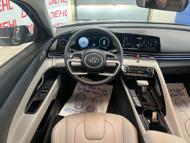 Used 2023 Hyundai Elantra Sedan