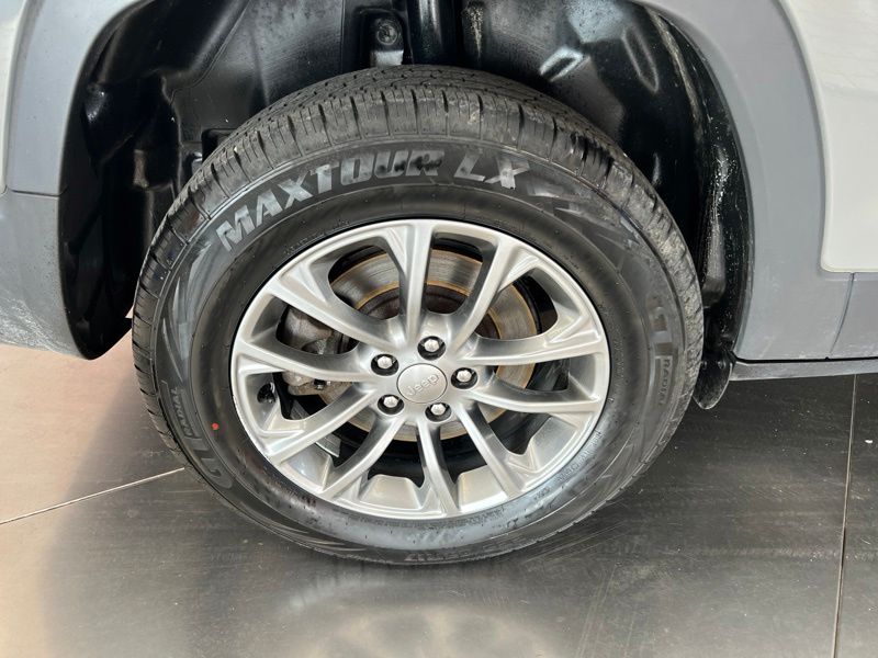 Used 2019 Jeep Cherokee SUV