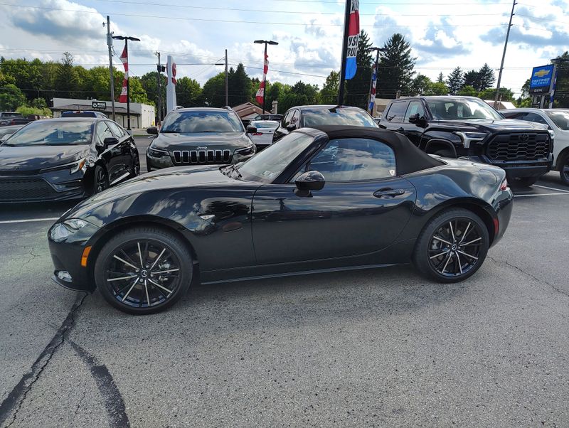 Used 2024 Mazda MX-5 Miata Convertible