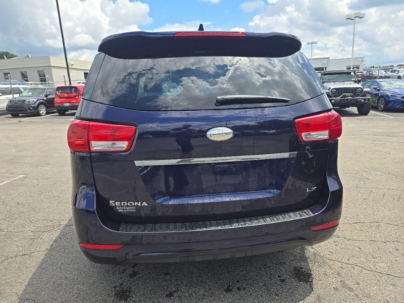 Used 2018 Kia Sedona Van