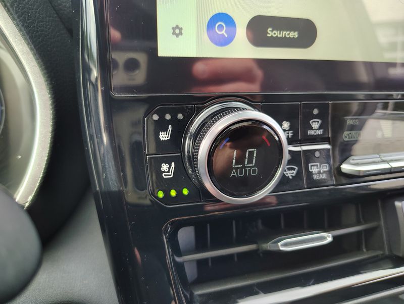Used 2023 Toyota Highlander Hybrid SUV