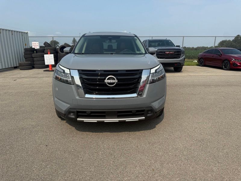 Used 2023 Nissan Pathfinder SUV
