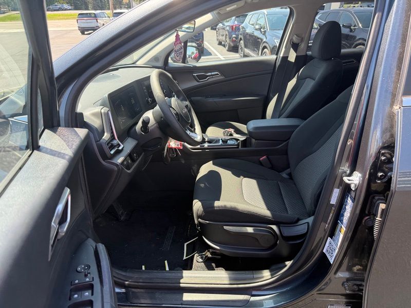 Used 2025 Kia Sportage SUV