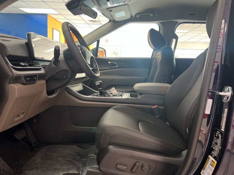 New 2027 Kia Carnival MPV Van