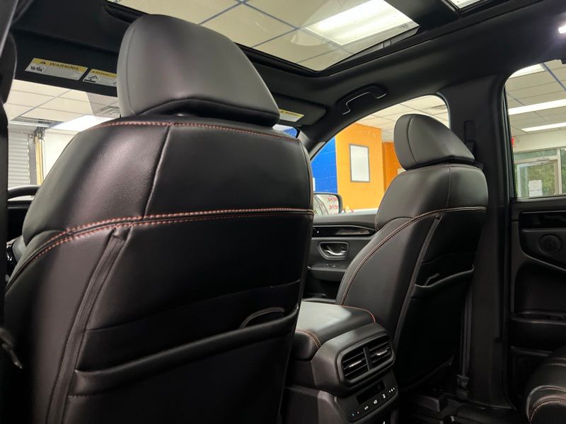 Used 2025 Honda Pilot SUV