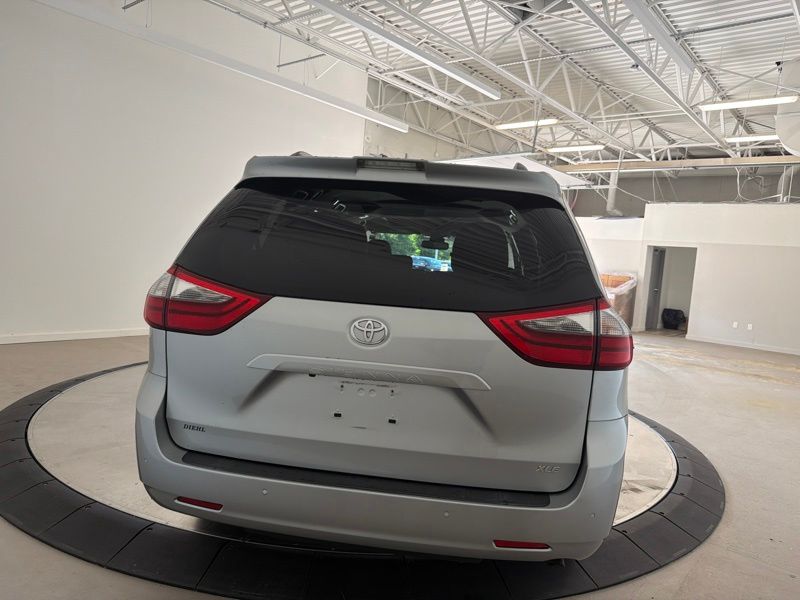 Used 2020 Toyota Sienna Van