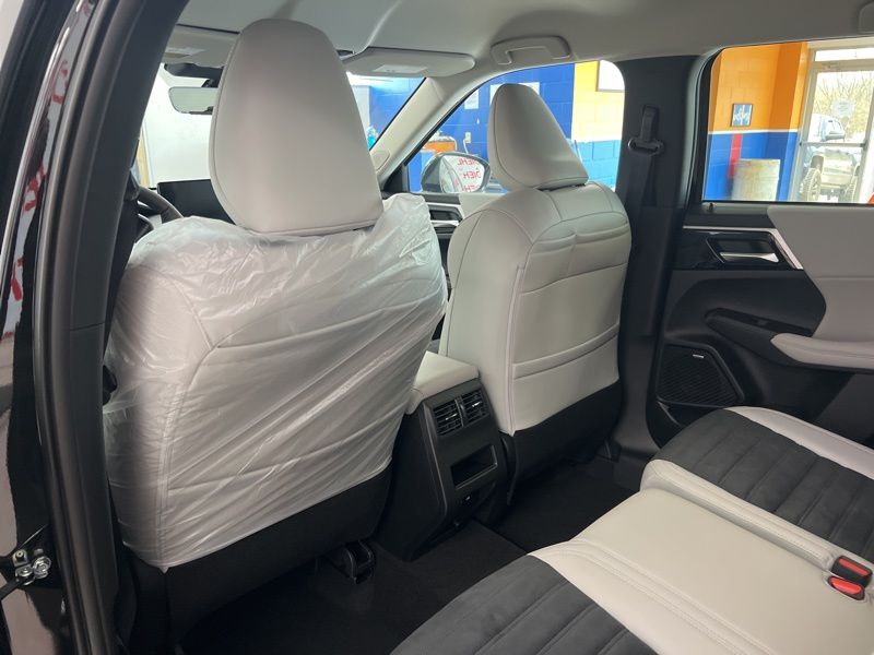 New 2026 Mitsubishi Outlander SUV