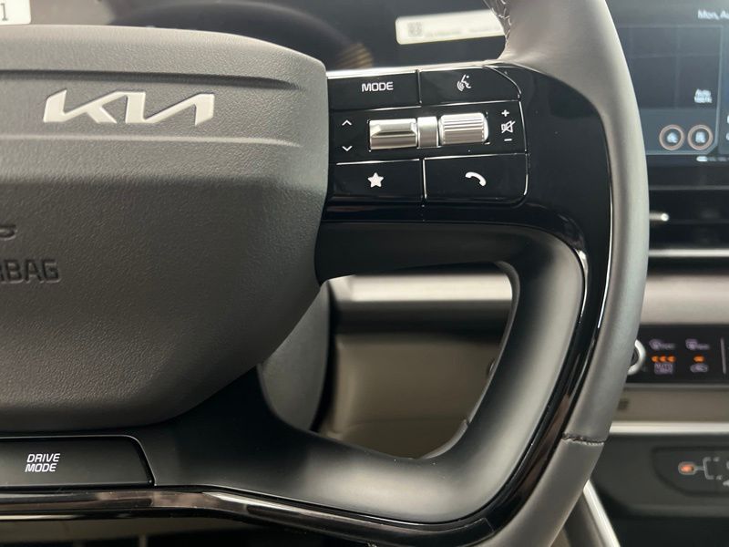 New 2027 Kia Carnival MPV Van