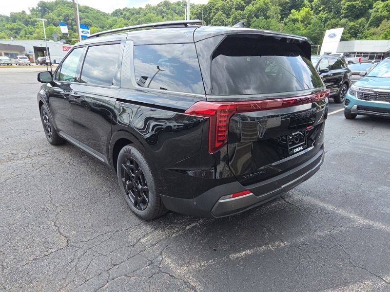New 2027 Kia Carnival MPV Van