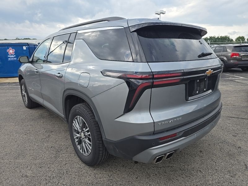 Used 2025 Chevrolet Traverse SUV