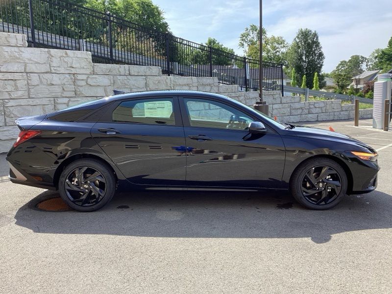 New 2026 Hyundai Elantra Sedan