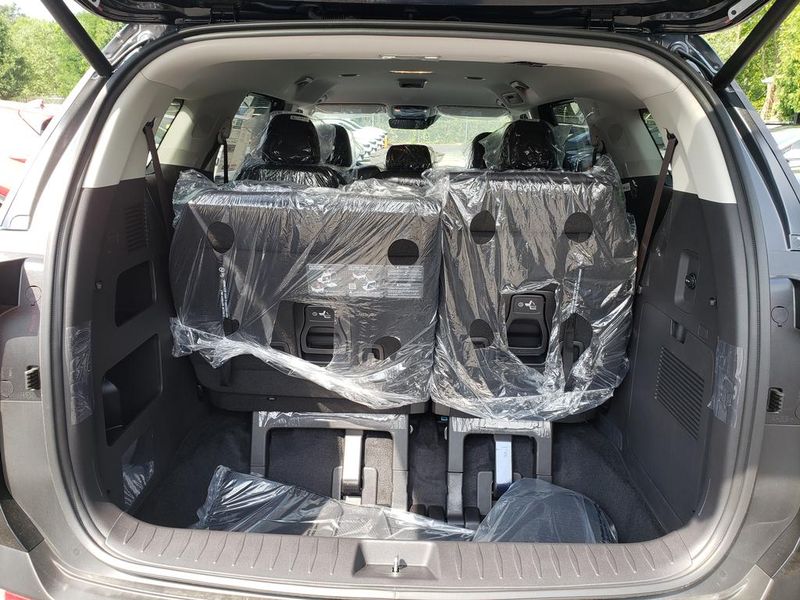 New 2026 Kia Carnival MPV Van