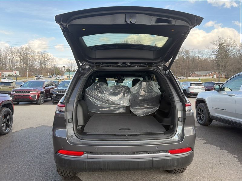 New 2026 Jeep Grand Cherokee SUV