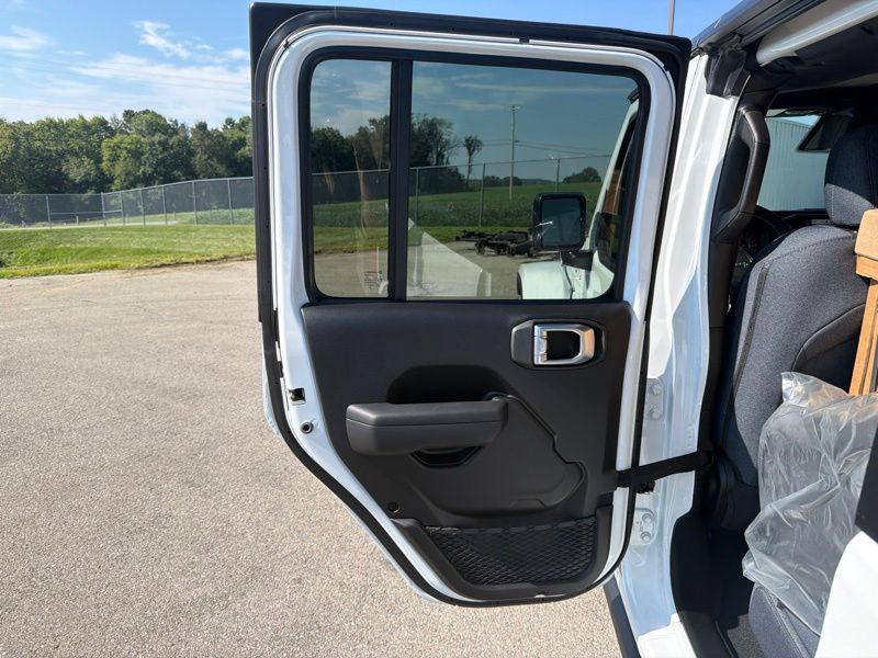 New 2026 Jeep Wrangler SUV