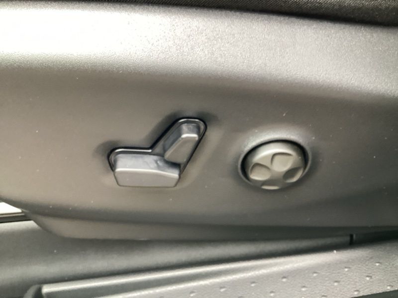 New 2026 Chrysler Pacifica Van