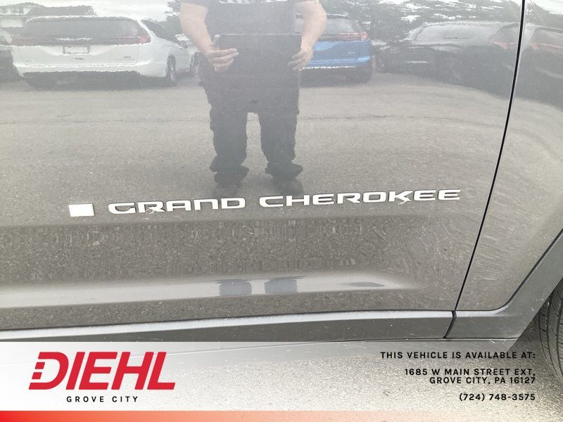 Used 2025 Jeep Grand Cherokee SUV