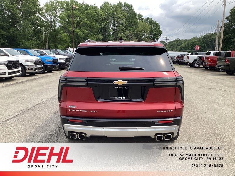 Used 2024 Chevrolet Traverse SUV