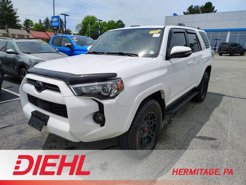2024 Toyota 4Runner SR5 Premium 4WD V6's photo