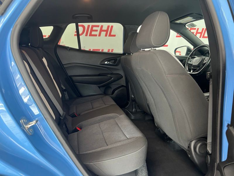 Used 2024 Chevrolet Trax SUV