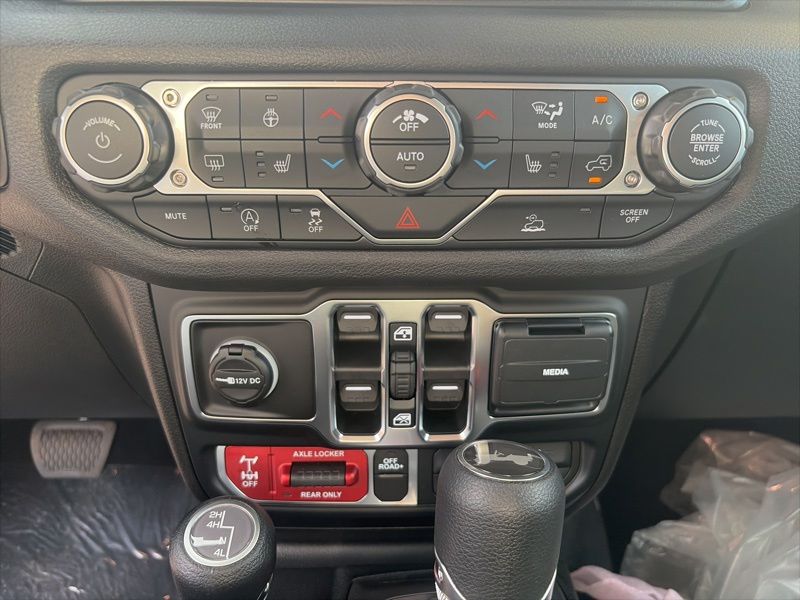 New 2026 Jeep Wrangler SUV