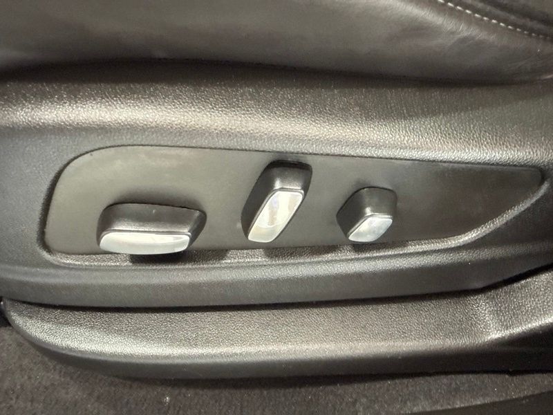 Used 2023 Cadillac XT6 SUV