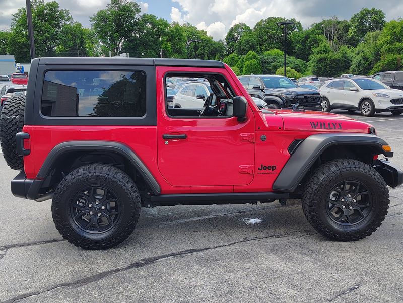 Used 2025 Jeep Wrangler SUV