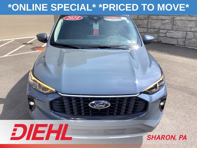 Used 2024 Ford Escape SUV