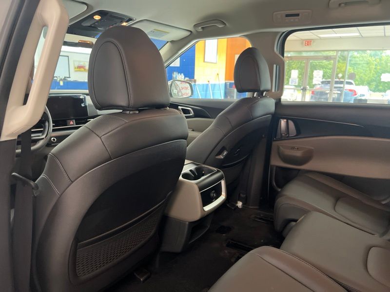 New 2027 Kia Carnival MPV Van