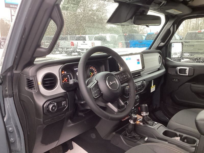 New 2026 Jeep Wrangler SUV
