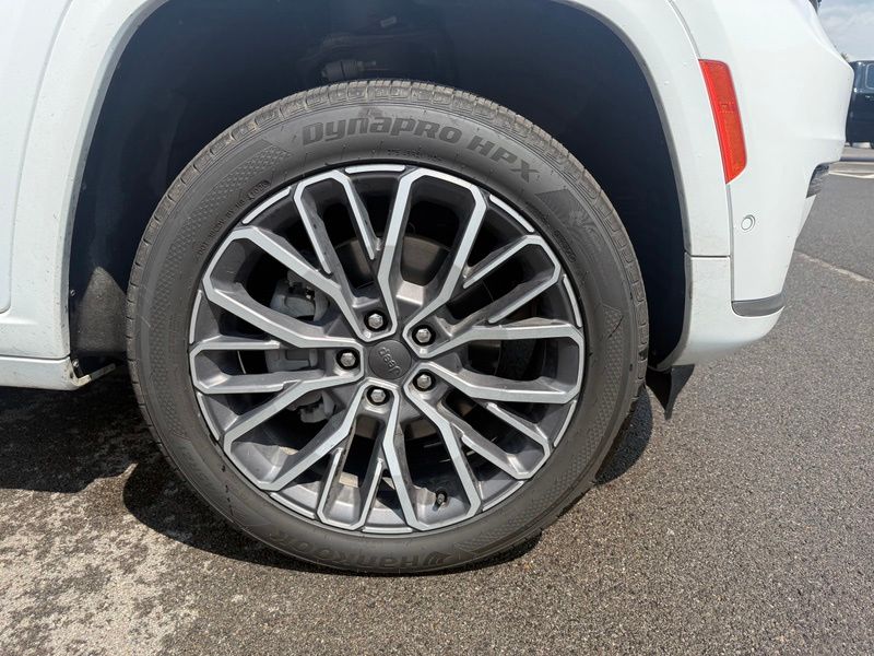 Used 2025 Jeep Grand Cherokee L SUV