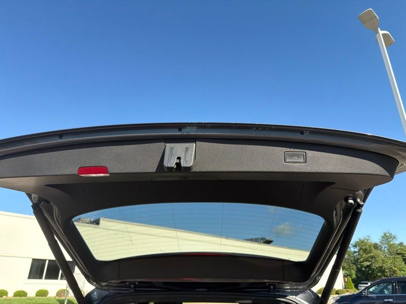 Used 2023 Volkswagen Tiguan SUV