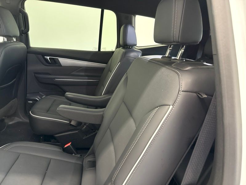 Used 2025 Buick Enclave SUV