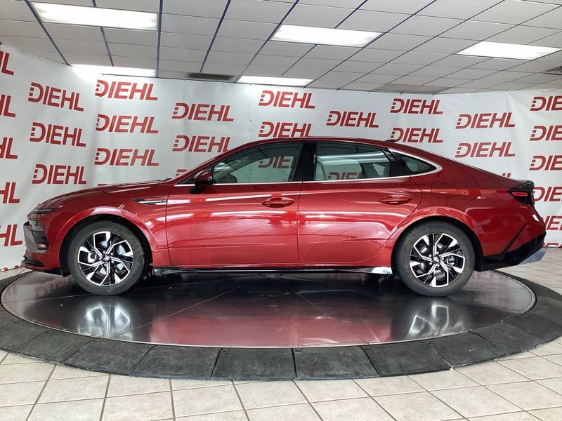 Used 2025 Hyundai Sonata Sedan