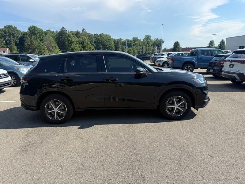 Used 2025 Honda HR-V SUV