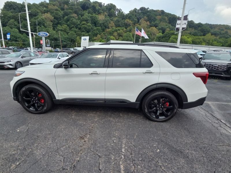 Used 2024 Ford Explorer SUV