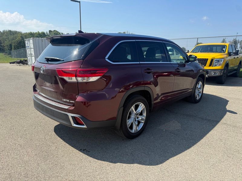 Used 2017 Toyota Highlander SUV