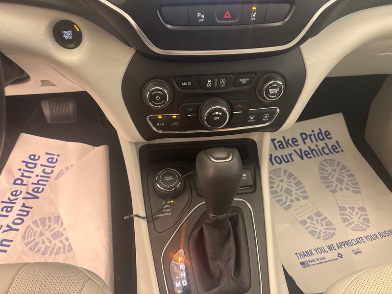Used 2021 Jeep Cherokee SUV