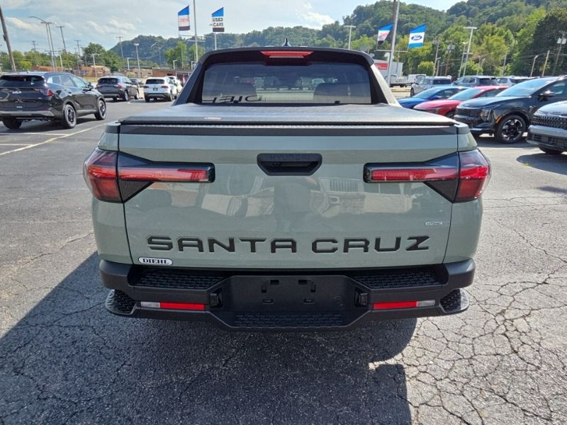 Used 2024 Hyundai Santa Cruz Truck