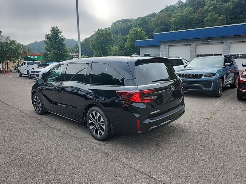 Used 2025 Honda Odyssey Van