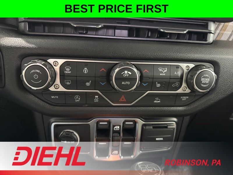 New 2026 Jeep Wrangler SUV