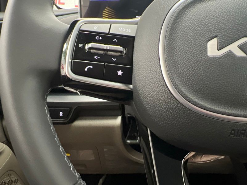 New 2026 Kia Carnival MPV Van