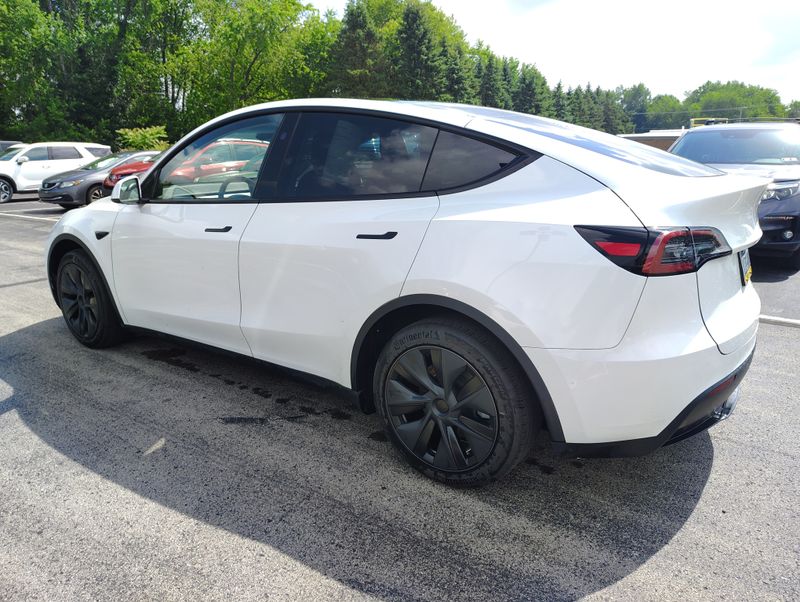 Used 2025 Tesla Model Y SUV