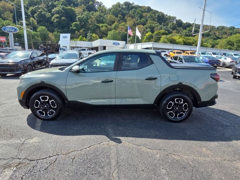 Used 2024 Hyundai Santa Cruz Truck