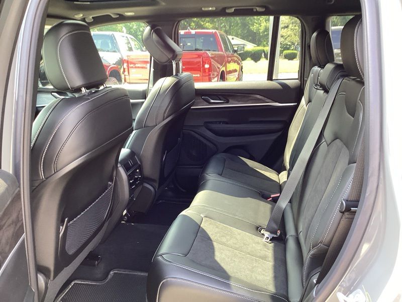 New 2027 Jeep Grand Cherokee SUV