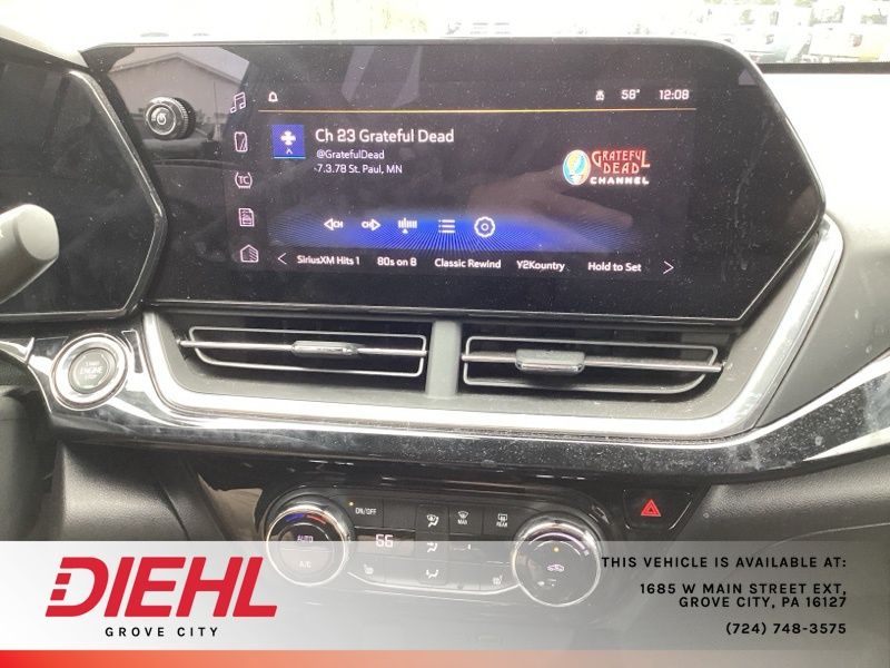 Used 2024 Chevrolet Trax SUV